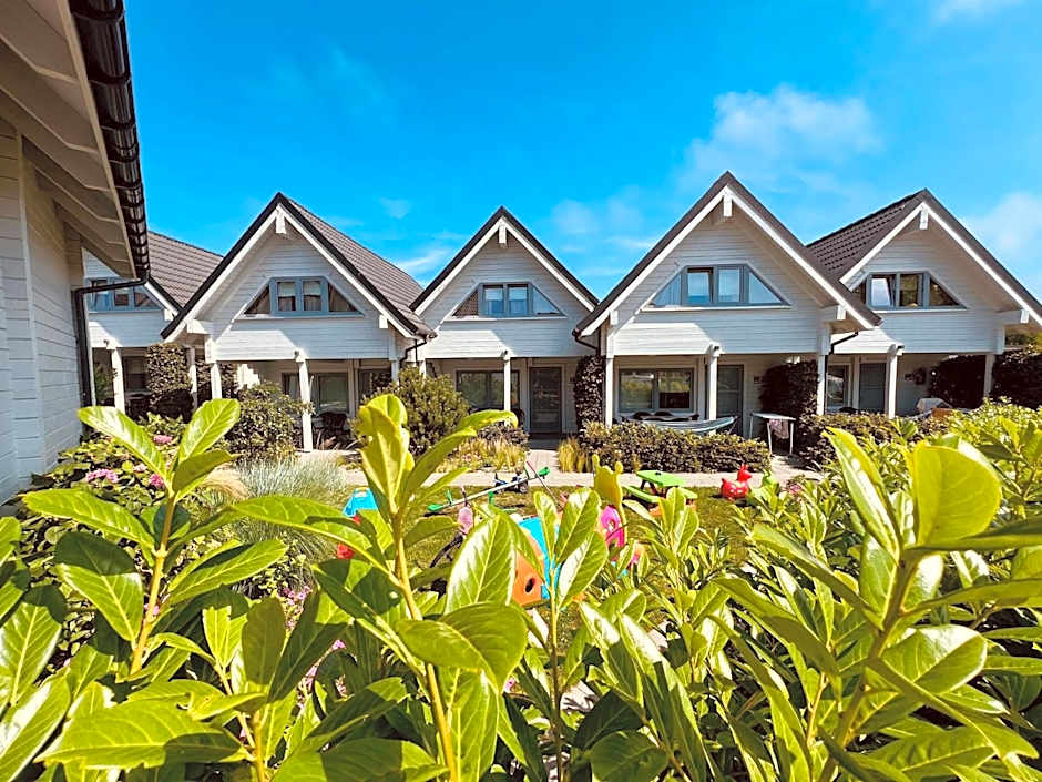 Biale Domki Paula Rewal - Domki z klimatyzacja, w obiekcie Jacuzzi i darmowe Wifi!