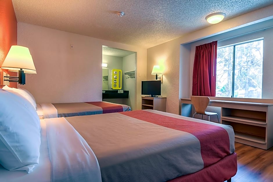 Motel 6-Rowland Heights, CA - Los Angeles - Pomona