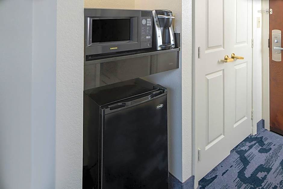 Fairfield Inn & Suites by Marriott Atlanta Airport South/Sullivan Road