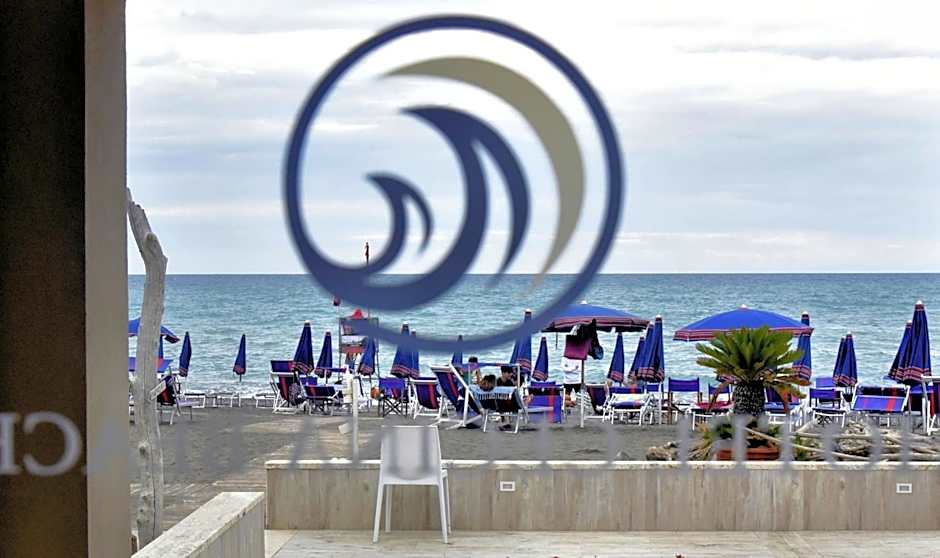 Hotel Cecina Beach