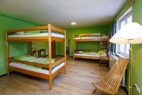 6-Bed Family Room with Shared Bathroom