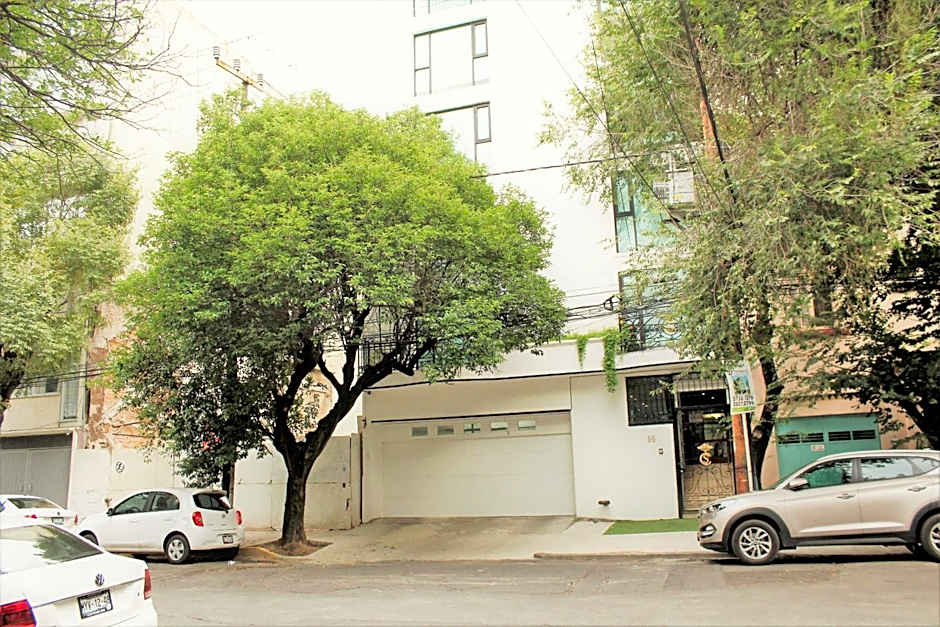 Condesa Suites