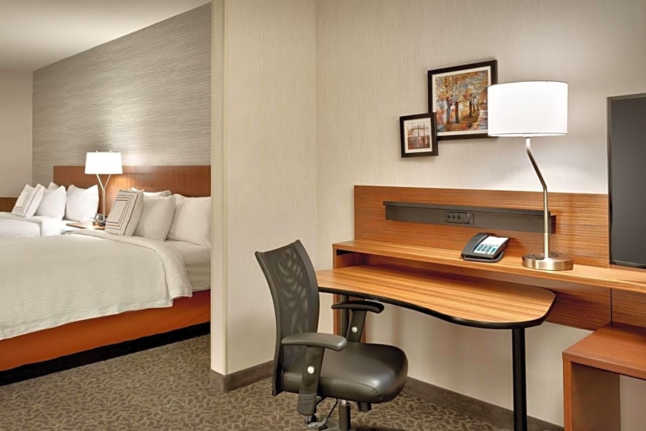 Fairfield Inn & Suites by Marriott Springfield North