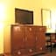 Caravelle Inn & Suites