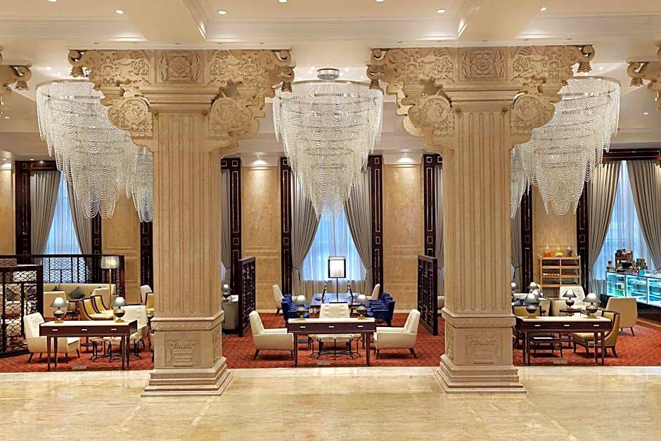 Sheraton Grand Pune Bund Garden Hotel