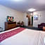 Red Roof Inn & Suites Dickinson