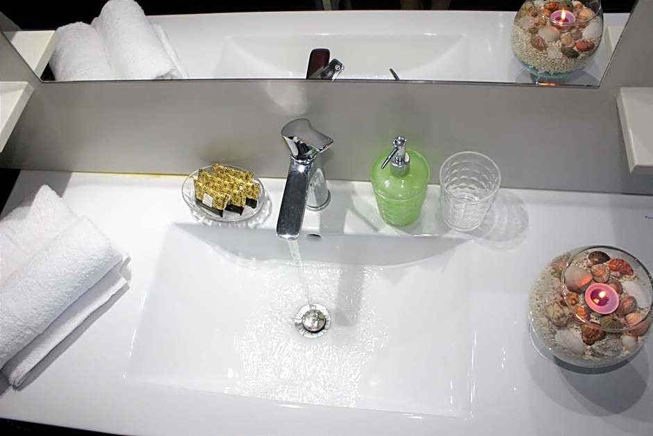 Kallia's Modern Apartment