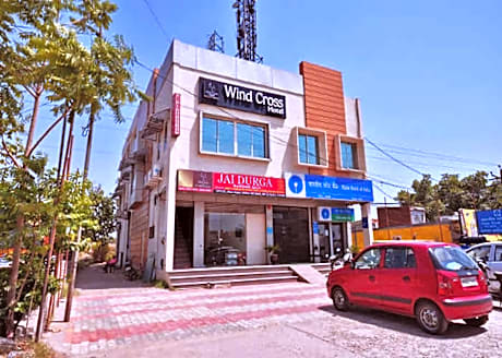 THE WIND CROSS HOTEL