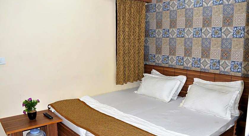 HOTEL ATA INN AND RESTAURANT (20 Mtrs from Dargah), Ajmer