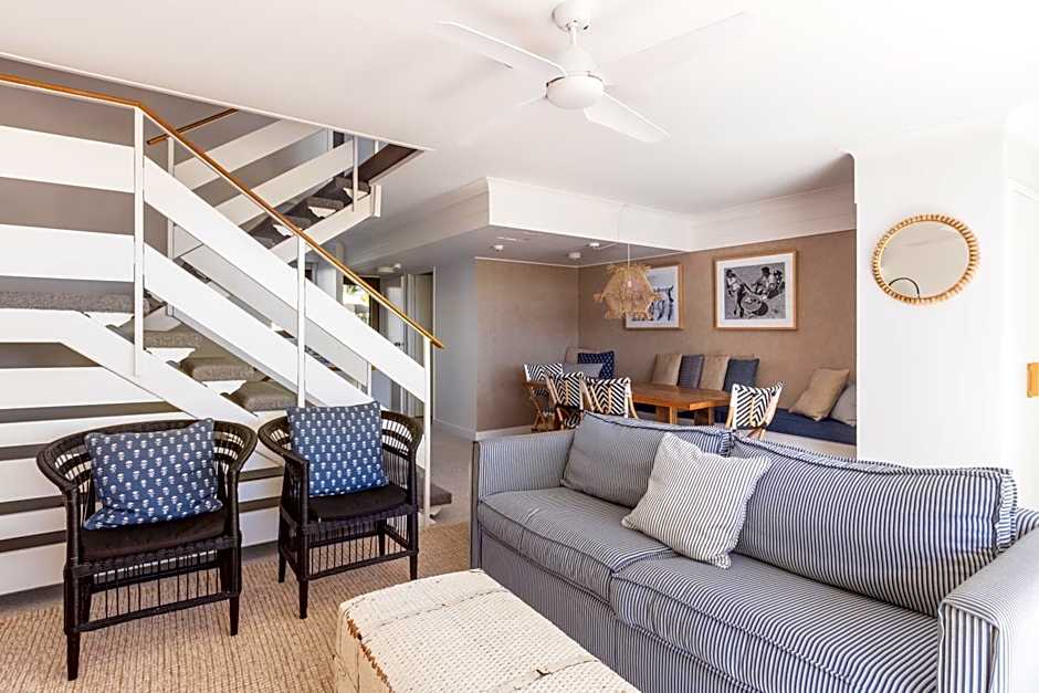 Columbia Beachfront Apartments on Rainbow Bay