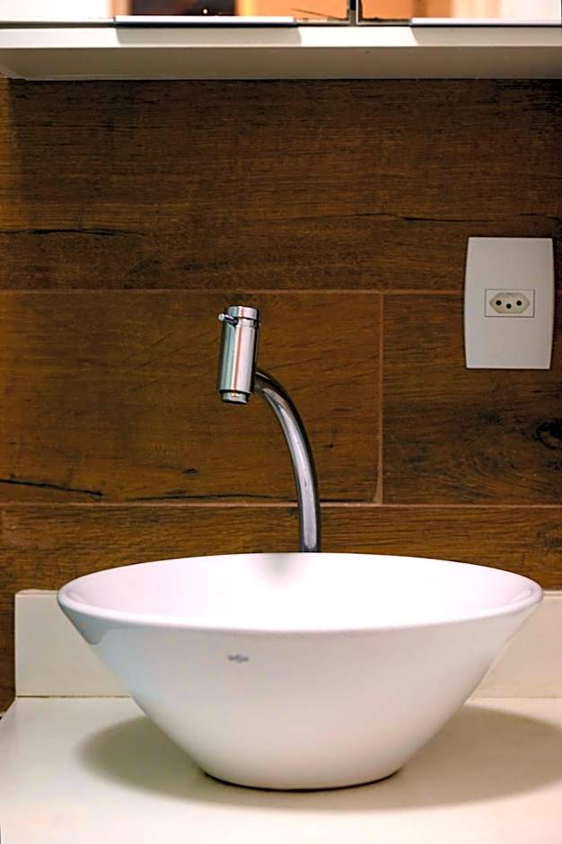 SUH Copacabana 14 Cozy Bohemian Beach Subway!