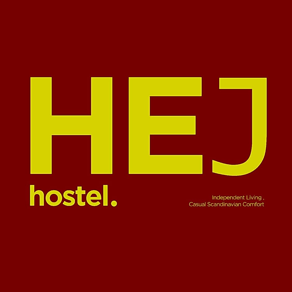 Flat White Cafe x Poshtel