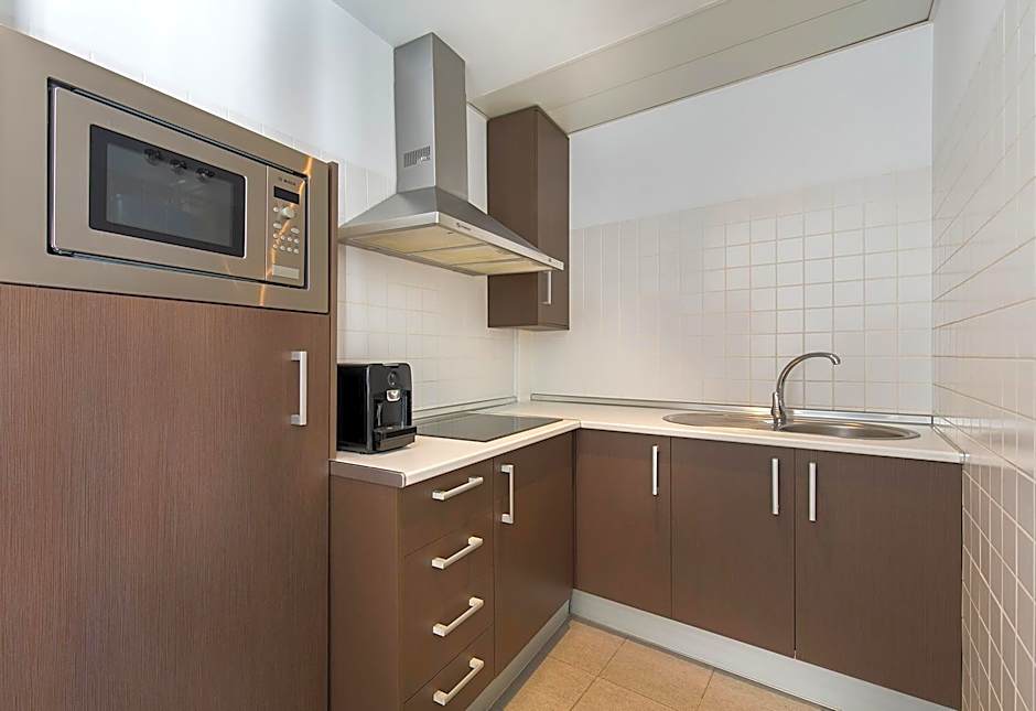 Elvira Suites