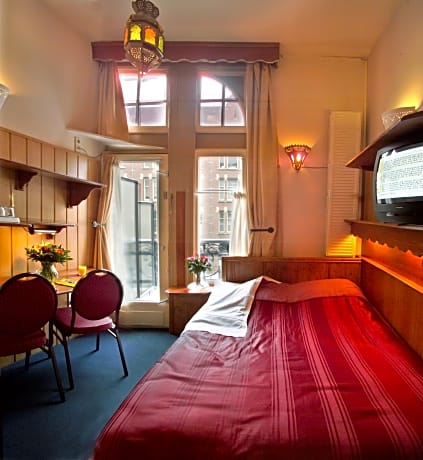 Double Room with Balcony - Non-refundable - Breakfast included in the price 