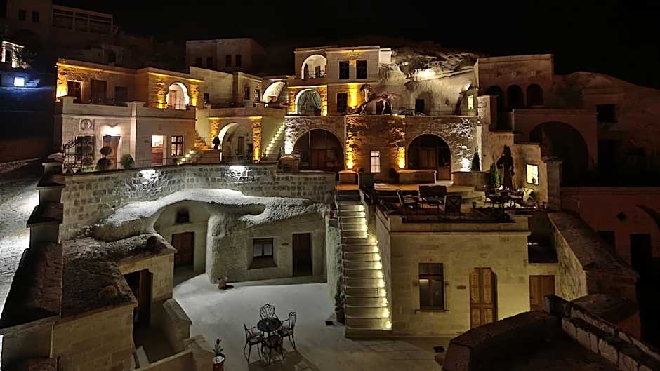 Phocas Cave Suites