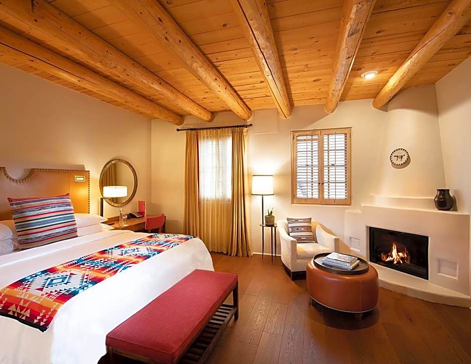 Rosewood Inn of the Anasazi