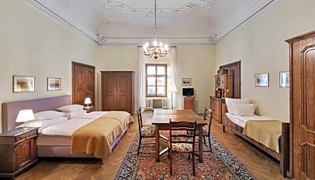 Classic Triple Room