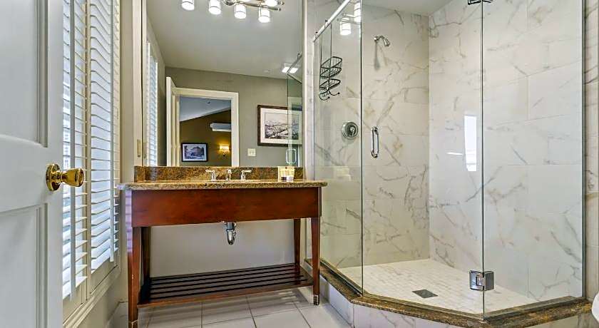 The Lafayette by LuxUrban