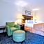 Rodeway Inn & Suites Williamsburg Central
