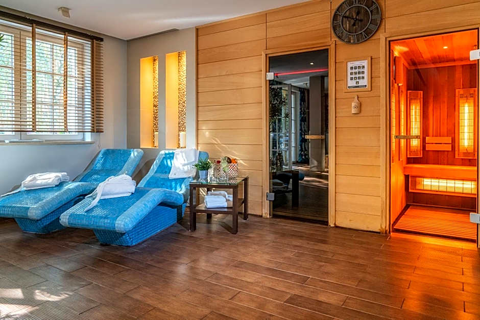 Korona Hotel