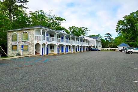 Studio Inn and Suites