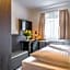 Signature Hotel Astoria