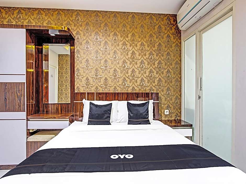 Collection O 90253 DHelomi