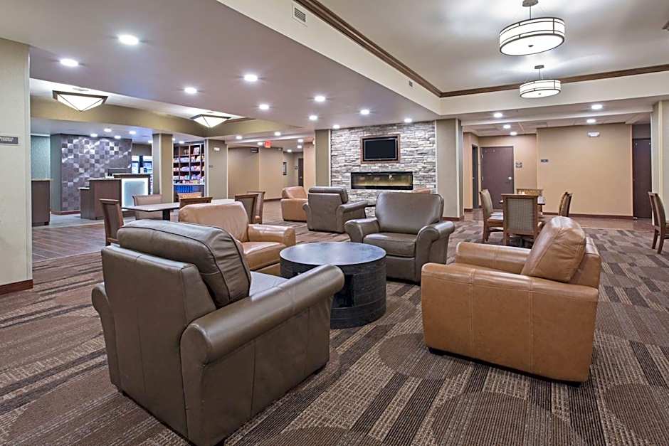 Best Western Plus Lincoln Inn & Suites