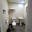 Majestic Inn & Suites