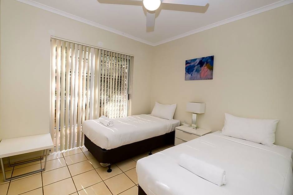 Sanctuary Lake Apartments