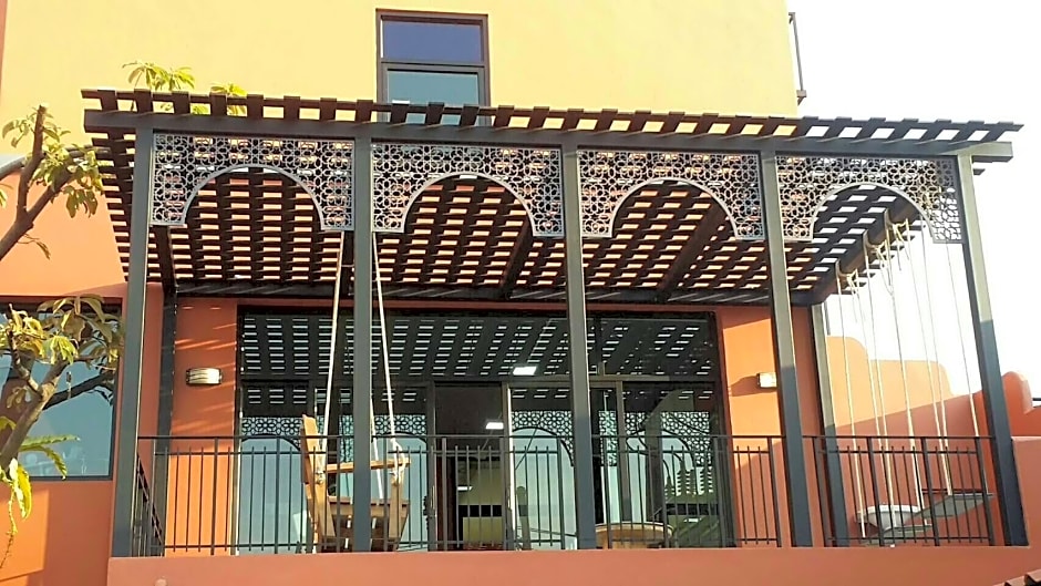 Baansuanprannok Hotel