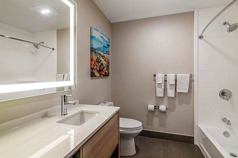 Best Western Plus The Inn At Hampton