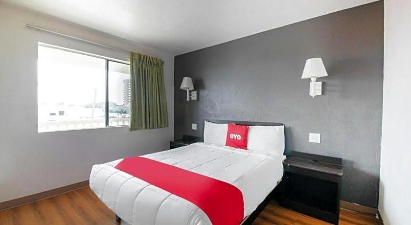OYO Hotel Irving DFW Airport North