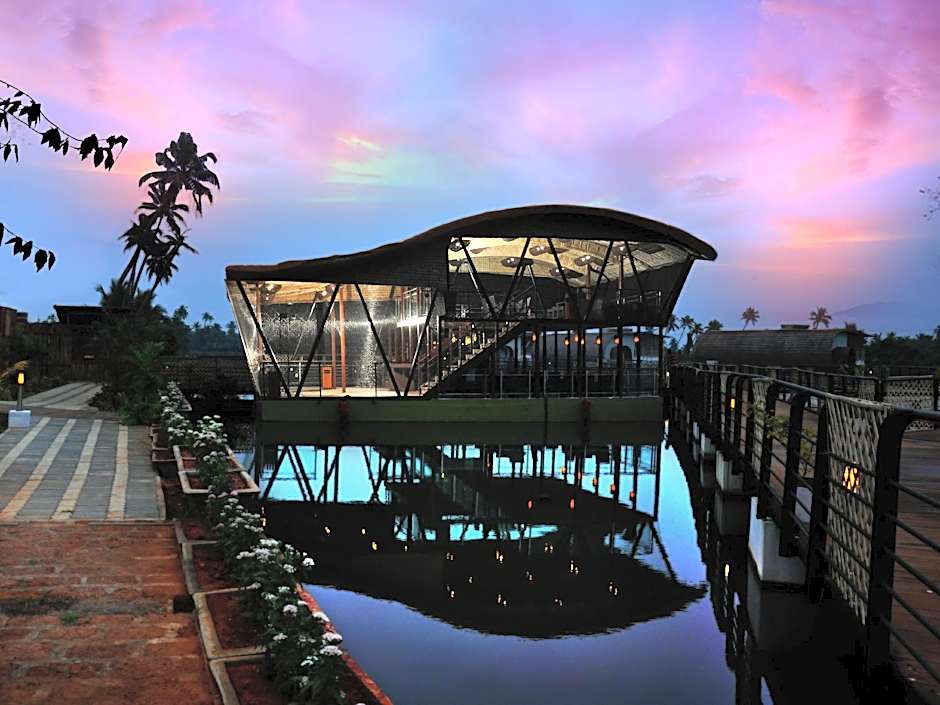 Aquatic Island by Poppys, Cochin
