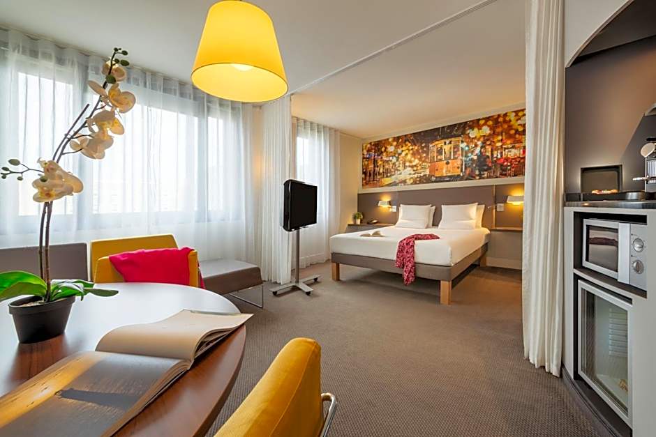 Novotel Suites Paris CDG Airport Villepinte