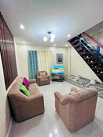 R&F Transient-2mins to Calle Crisologo-U4