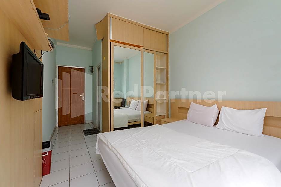 Tanres House Syariah Cilandak Mitra RedDoorz