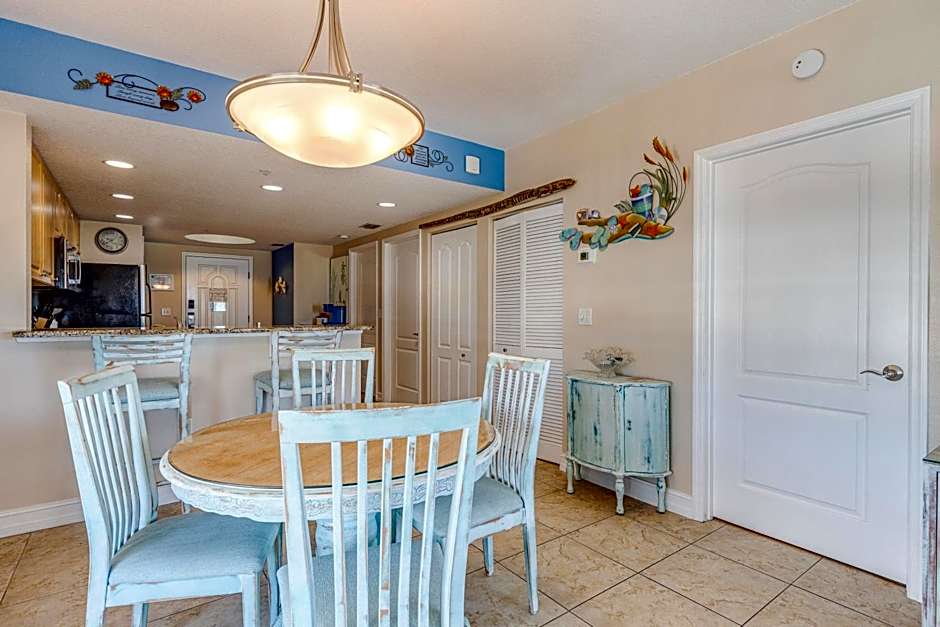 Corner Suite Luxury Panoramic Ocean Views