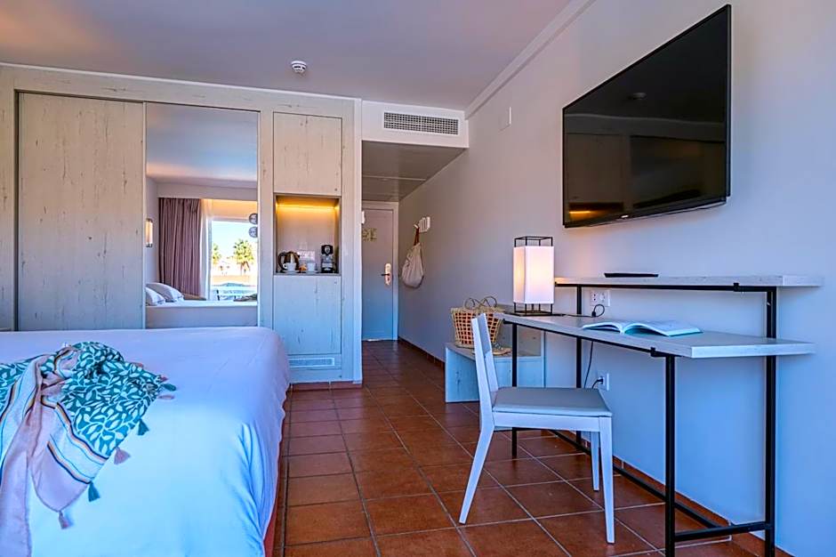 Oassium Hotel - Adults Only