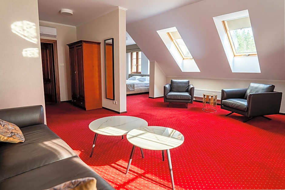 Hotel - Dworek Tryumf