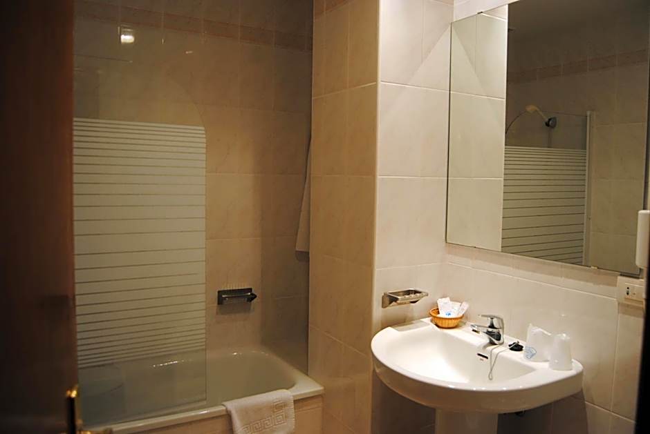 Hotel Peña de Arcos
