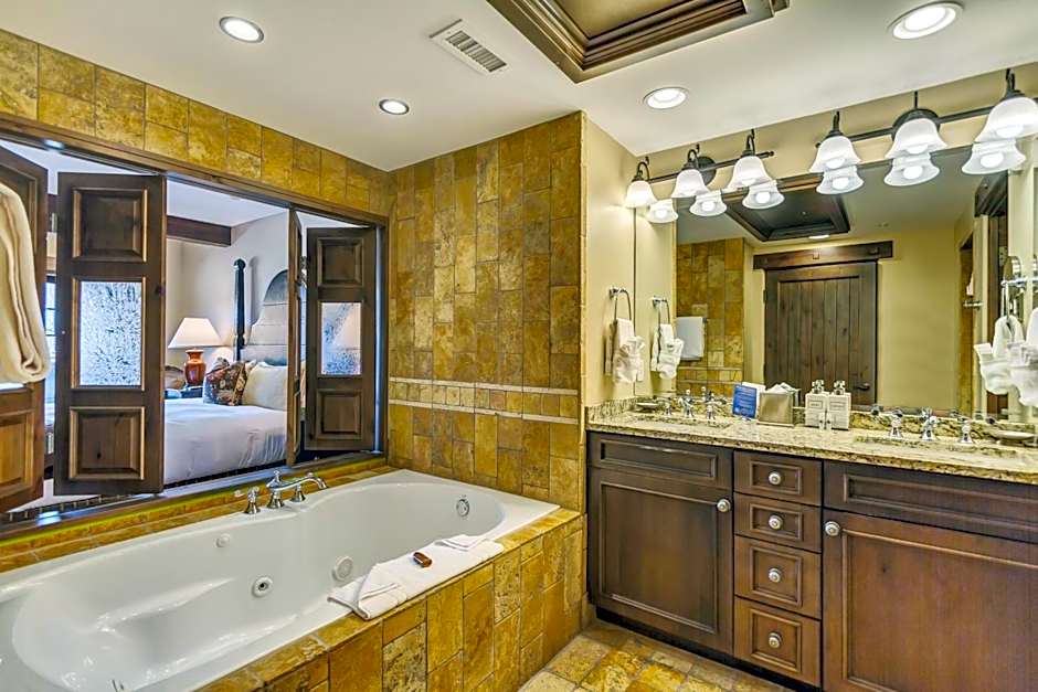 The Chateaux Deer Valley