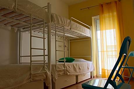 Bunk Bed in 4-Bed Mixed Dormitory Room
