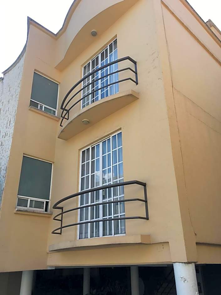 Grupo Kings Suites - Bosques de Duraznos 78