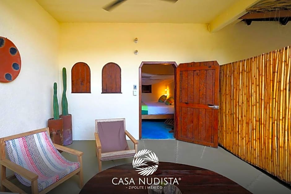 Casa Nudista - LGBT Hotel