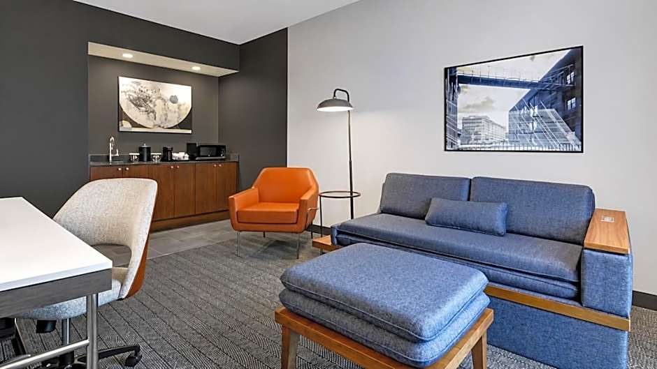 Courtyard by Marriott Hamilton