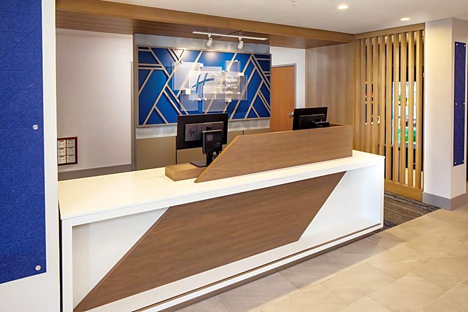Holiday Inn Express and Suites Los Alamos Entrada Park By IHG