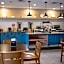 Country Inn & Suites by Radisson, Lake George (Queensbury), NY