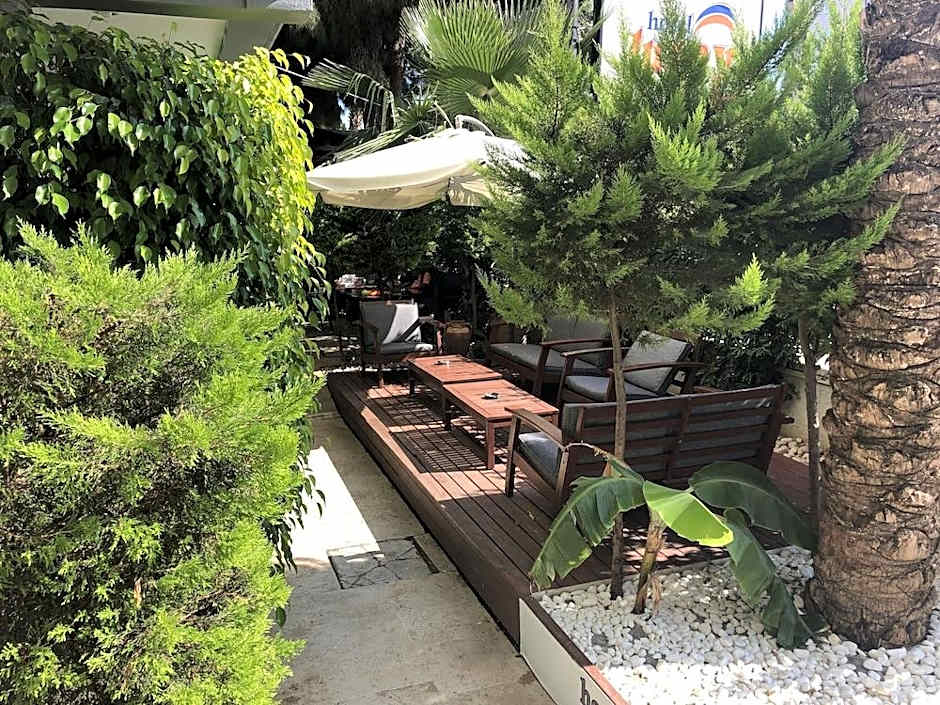 Hotel Lunay