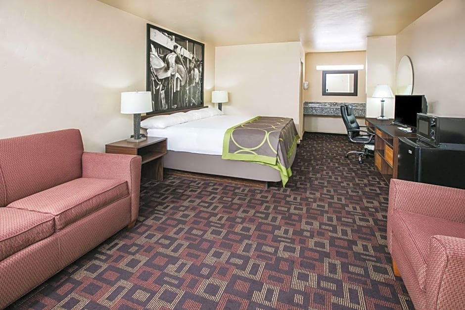 Super 8 by Wyndham Oklahoma Airport Fairgrounds West